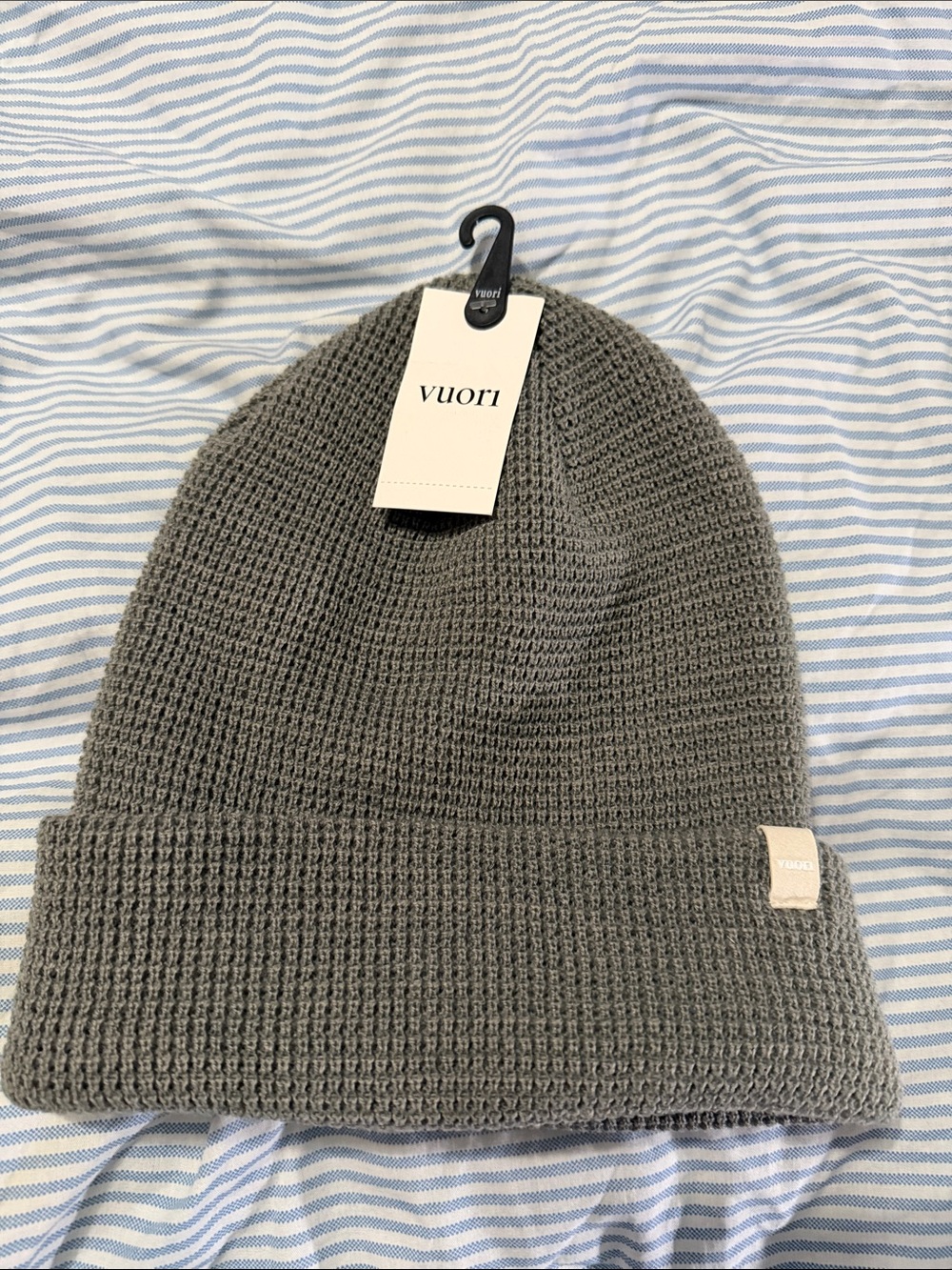 Vuori womens Gray Waffle Knit Beanie